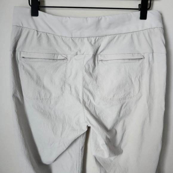 Athleta | Trekkie Hike Straight Leg Pant in Birch Grey - Size 6 - Picture 9 of 14